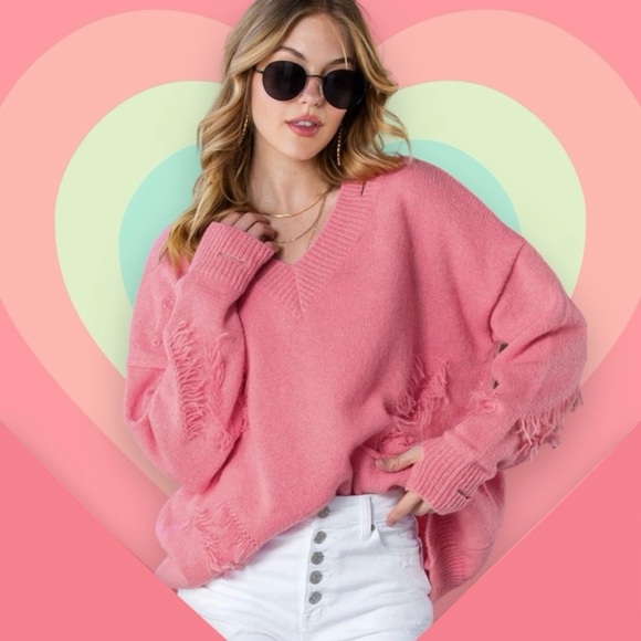 Sweaters - NWT Boutique Brand Chunky Oversized Distressed Sweater